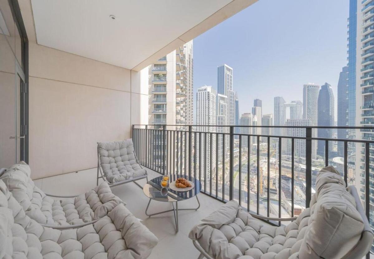 Apartment Luxury 3br Downtown Retreat , Walk To Mall *