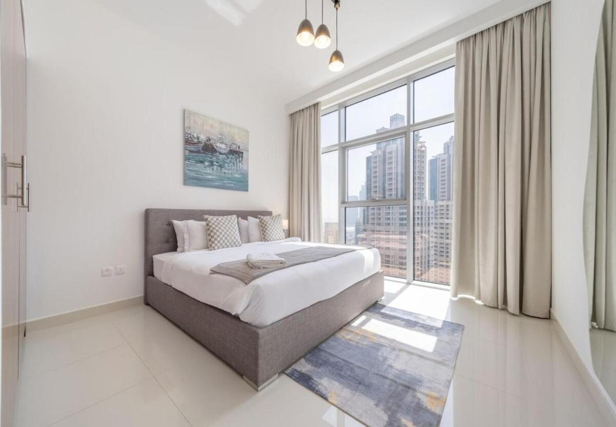 Apartment Luxury 3br Downtown Retreat , Walk To Mall Dubai