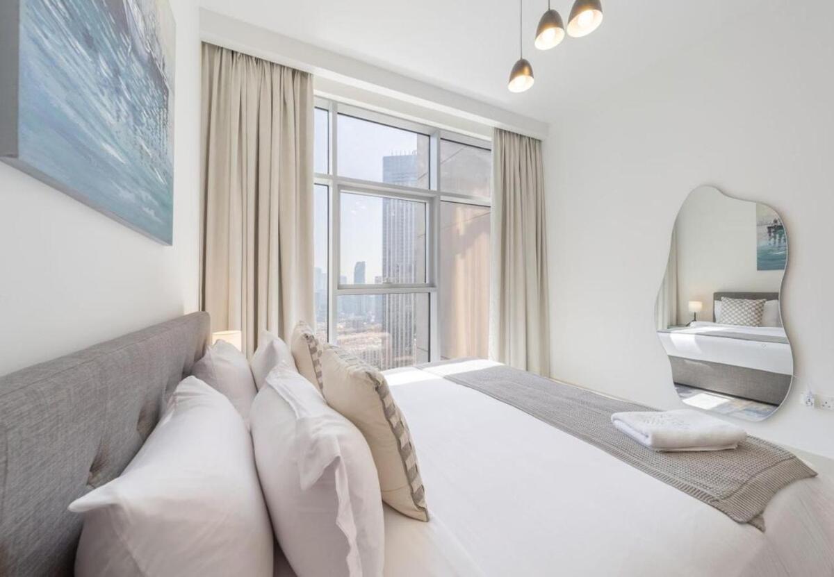 Luxury 3br Downtown Retreat , Walk To Mall