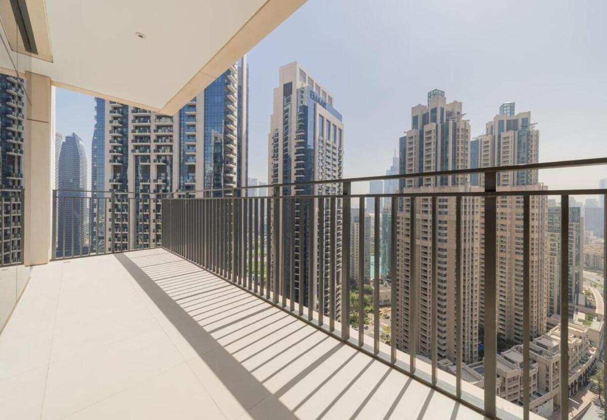 Luxury 3br Downtown Retreat , Walk To Mall